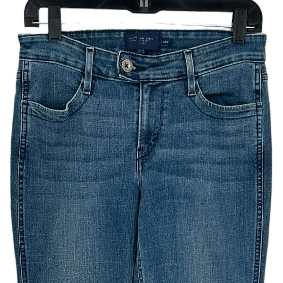 Levi's San Francisco Women Demi Curve Classic Jeans Flare Med Wash Sz 4/27 - Picture 3 of 16